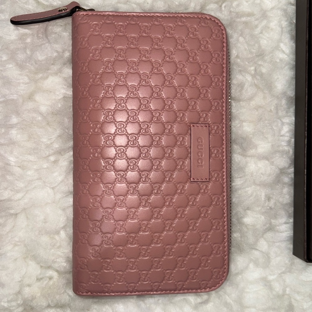 Gucci Pink Wallet